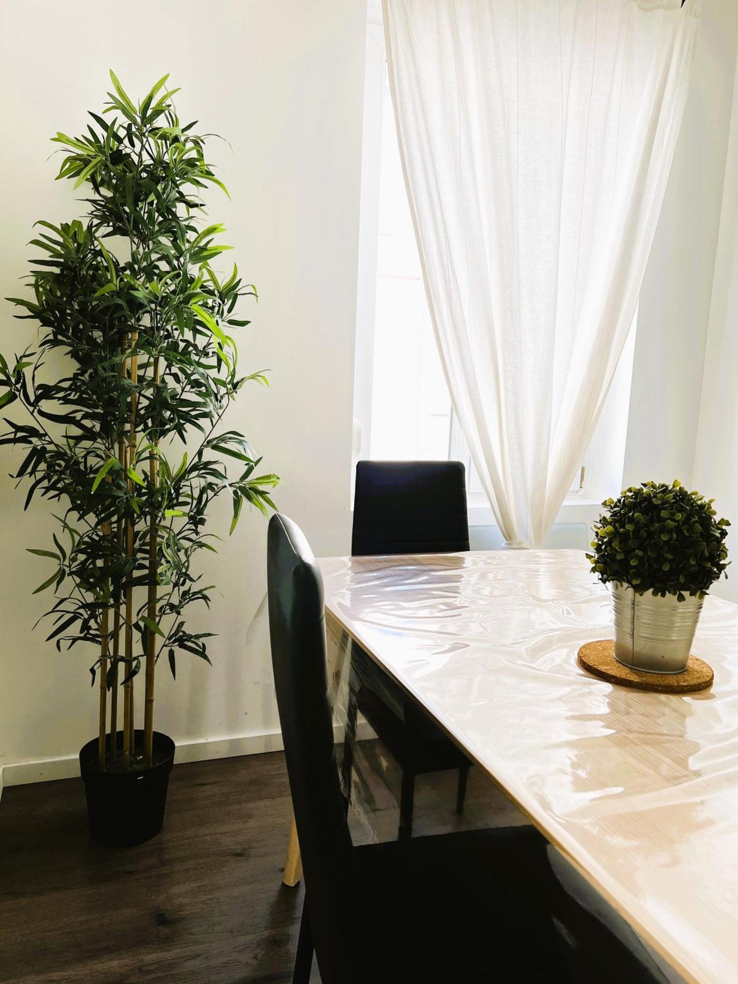 Rm-1 - Appartement F2 Au 1Er Etage Pour 1-3 Pers Mulhouse Esterno foto